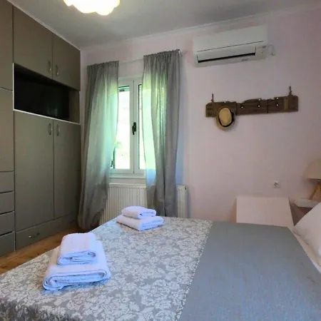 Peonia Lefkas Flower Apartament Asprogerakata